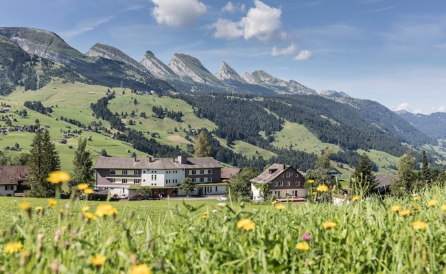 Zwei Verbands-Kurhäuser im Toggenburg