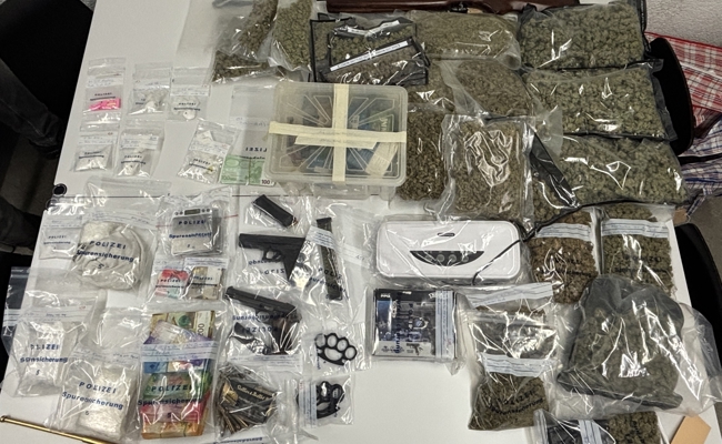 Mehrere Kilogramm Betäubungsmittel sichergestellt