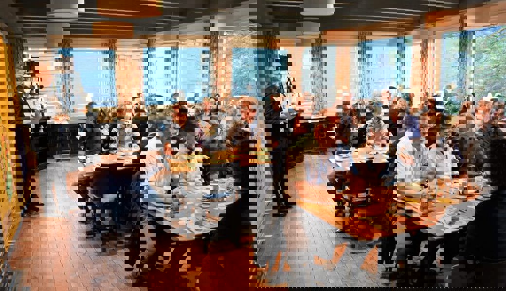  Kilian Looser, Präsident von Region Toggenburg, begrüsste die Anwesenden am Dreikönigstag zum Neujahrsbrunch im «Sternen», Nesslau. 