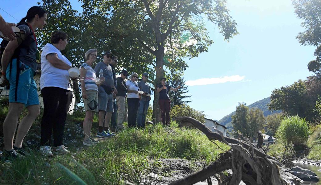 Einst Kanal, heute lebendiger Dorfbach  – der «neue» Sevelerbach Einst Kanal, heute lebendiger Dorfbach  – der «neue» Sevelerbach