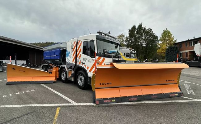 Erster vollelektrischer Schneepflug für die Autobahn