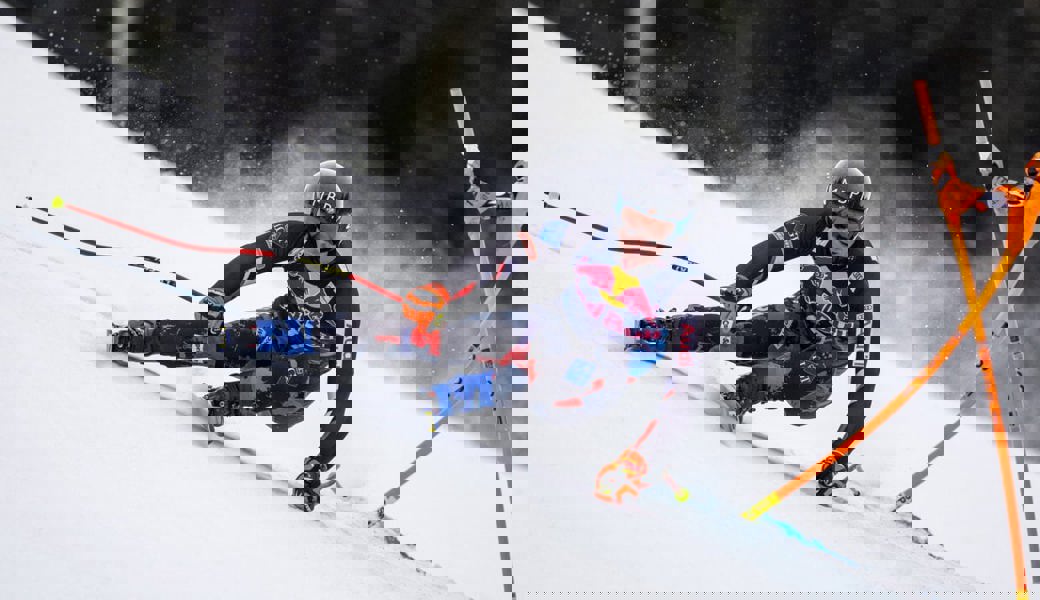  Hat kürzlich in Kitzbühel seine ersten Weltcuppunkte in der Abfahrt geholt: Der Liechtensteiner Marco Pfiffner. 