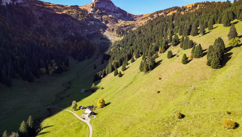  Blick auf Margelchopf und Valspus.