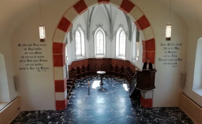 Grosse Freude über die renovierte Kirche beim ersten Sonntagsgottesdienst