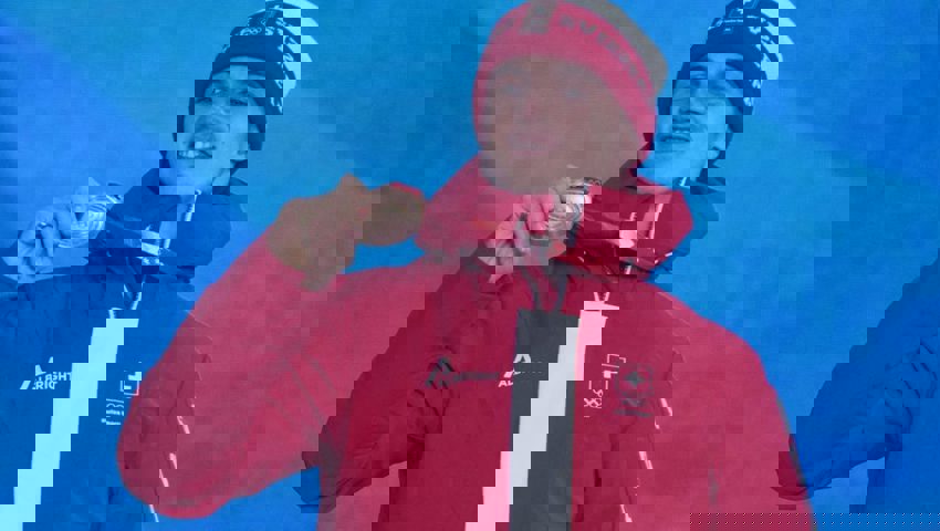  Scherrer mit seiner Bronzemedaille in Peking. Francisco Seco / AP