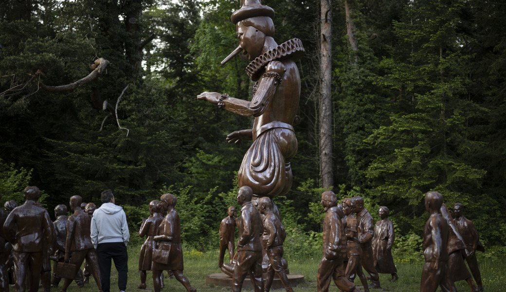 Die Kunst der Triennale der Skulptur will erlebt werden: Zu sehen sind Werke von 88 Kunstschaffenden aus aller Welt, hier die Skulptur «Mr. Pinocchio» des chinesischen Künstlers Liu Ruowang.