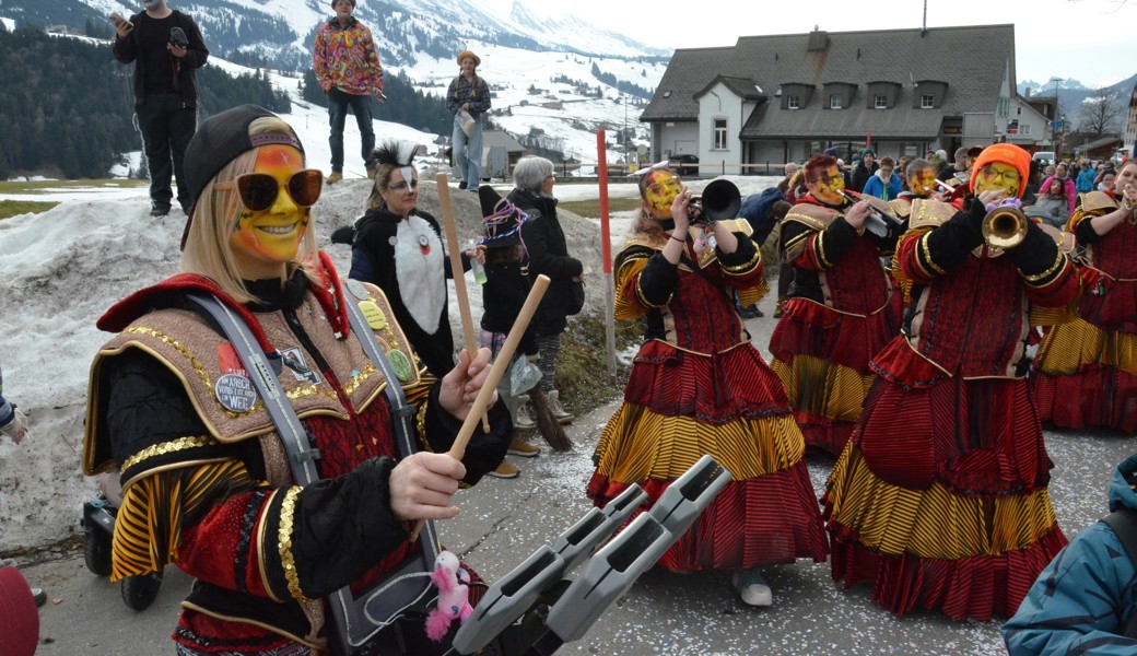 Fasnacht in Wildhaus: Das Dorf zuoberst im Toggenburg ist fest in Guggenhand.