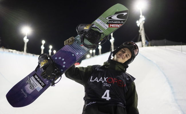 Der Toggenburger Jan Scherrer setzt ein sportliches Ausrufezeichen auf der Halfpipe