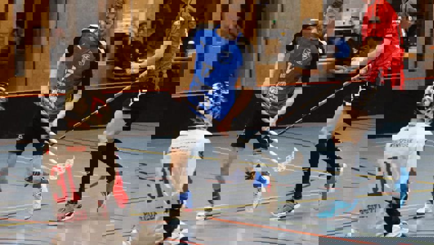  Taucht Remo Tischhauser (Mitte) vor dem gegnerischen Tor auf, herrscht höchste Torgefahr. 