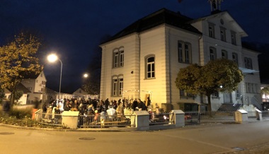 Schüler sammelten erste Verkaufserfahrung bei Weihnachtsmarkt