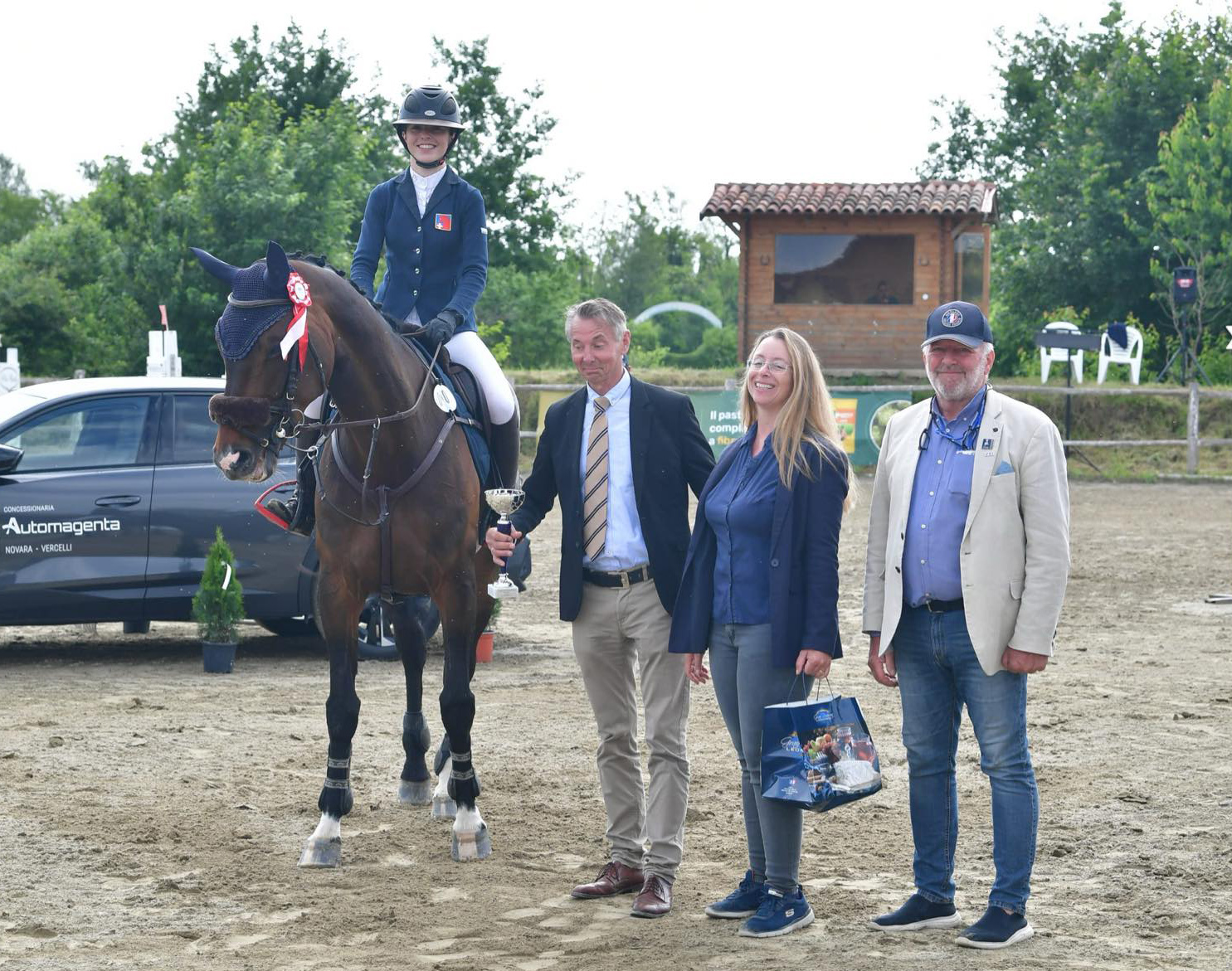 Erster internationaler Sieg für Sina Schett