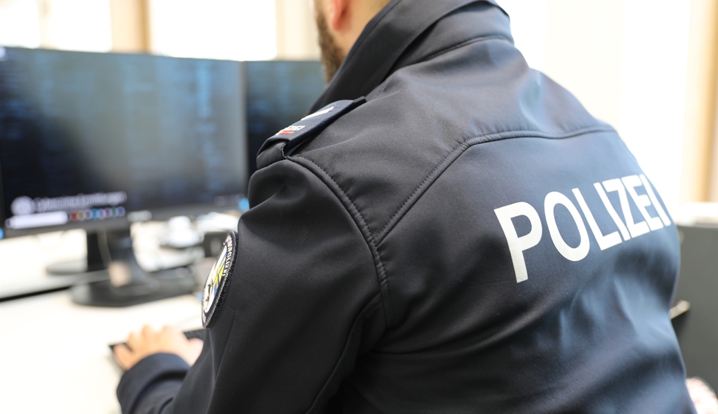 Polizeieinsatz nach Bombendrohung gegen Spital: Jugendliche machten aus Jux