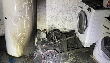 Defekt bei E-Scooter: Haus nach Brand unbewohnbar