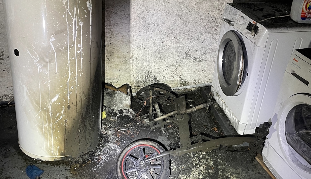 Defekt bei E-Scooter: Haus nach Brand unbewohnbar