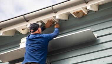 Die Schwalben-Hausmeister waren wieder in Aktion