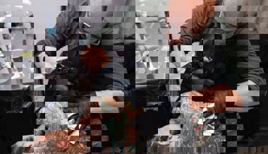 Schlangen, Rocker und Dämonen: Die unglaubliche Geschichte des Tätowierers Pele Brunner