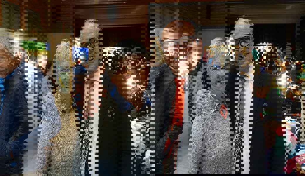 Freuen sich über die gelungene Ausstellung: Susi Uebersax und Sergio Zurlo.