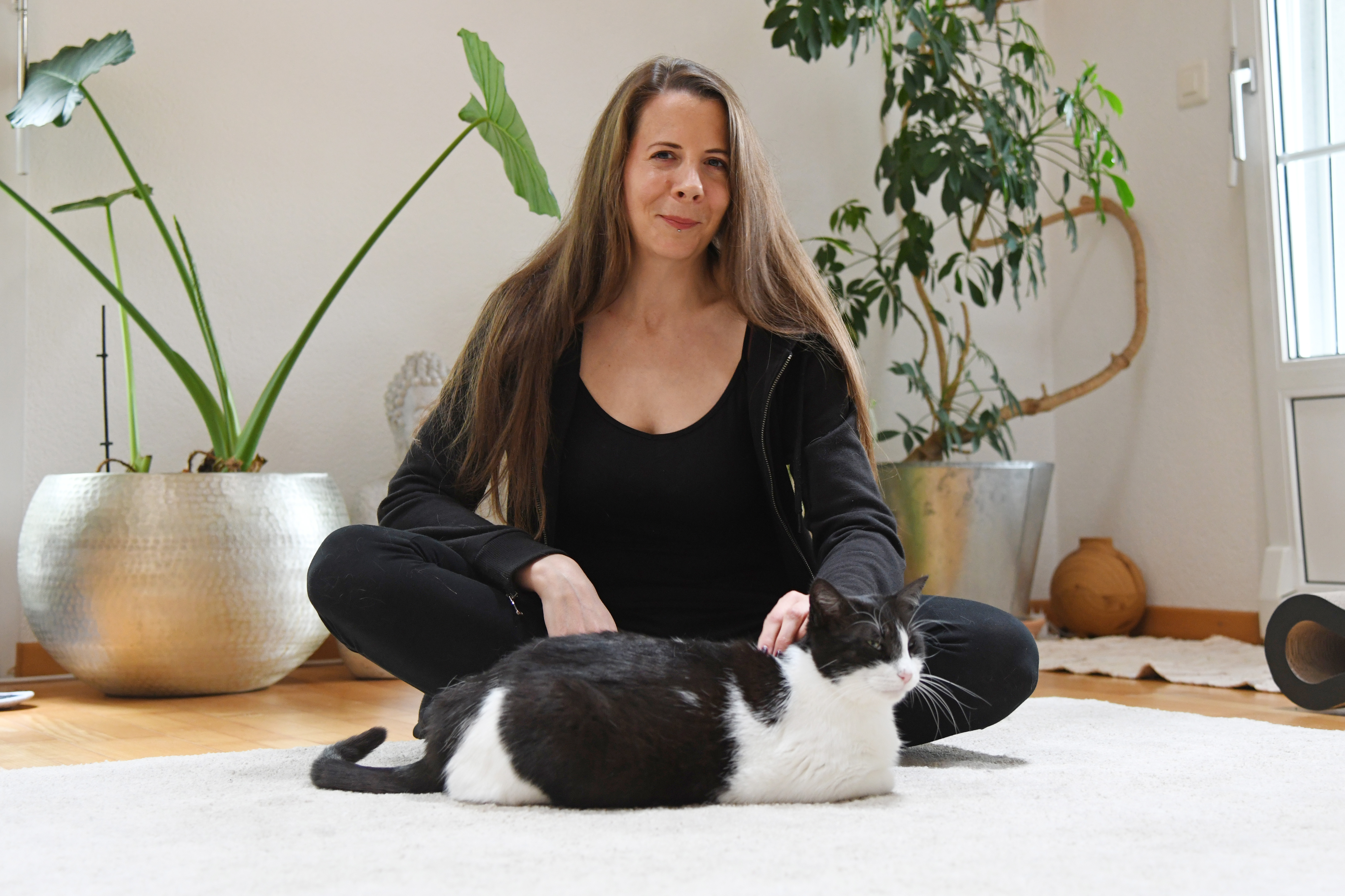 «Tierversuche sind ein Verbrechen»: Gamserin engagiert sich für Volksinitiative