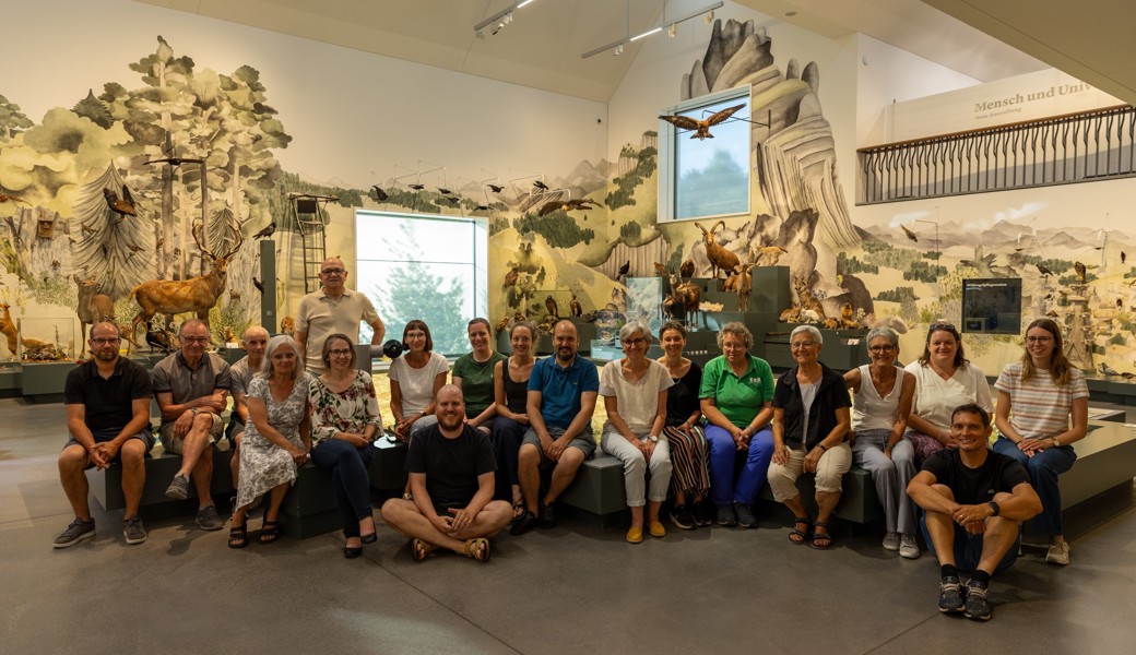 Die am Pro-Riet-Kurs Teilnehmenden am Abschlussbesuch im Naturmuseum St.Gallen.