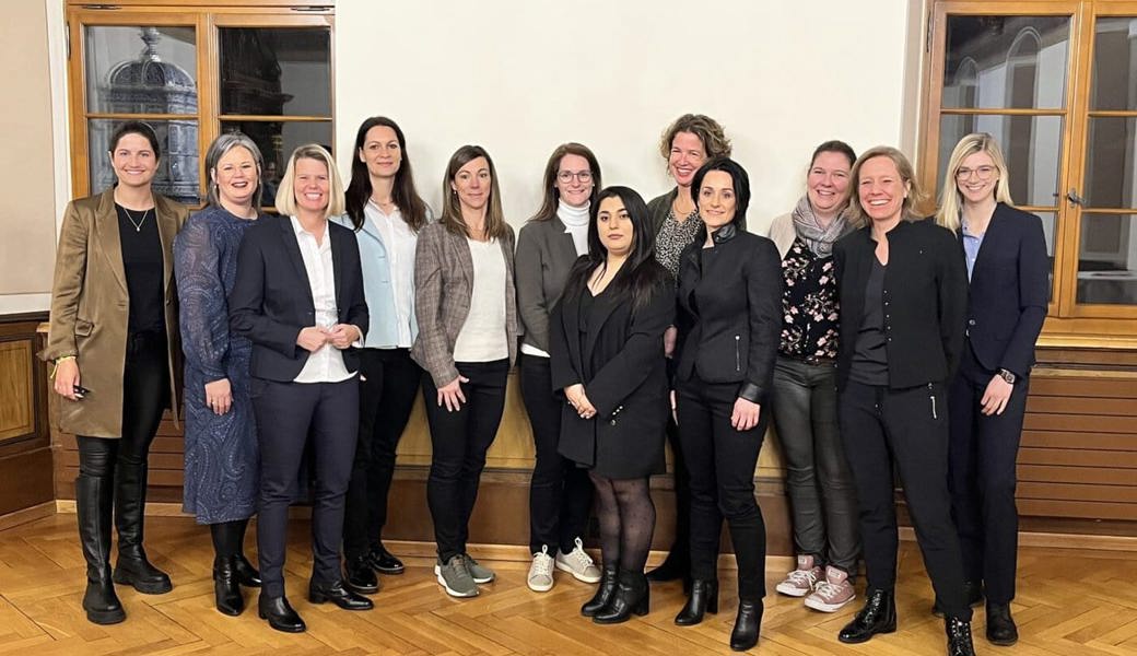  Die FDP Frauen nominierten zwölf Kandidatinnen für die Nationalratswahlen. 