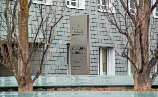 Liechtenstein sperrt über eine halbe Milliarde: Russin kommt nicht an das Geld