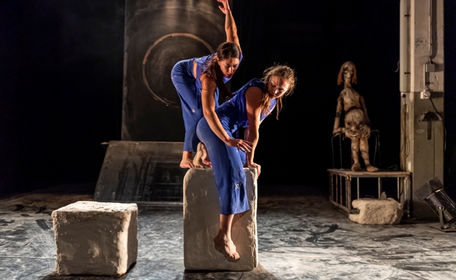 Wattwiler Tanztheater Rigolo ehrt Gründer Mädir Eugster mit einer transmedialen Produktion