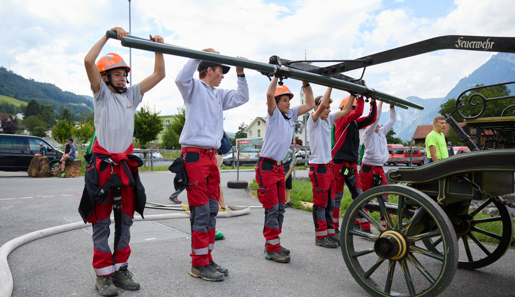 1683 Höhenmeter überwunden: Jugendfeuerwehren schaffen Weltrekord