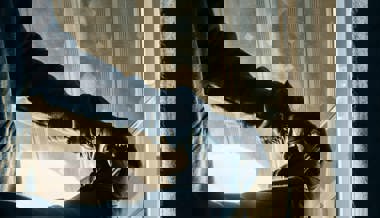 Einbruch in Einfamilienhaus: Schmuck und Uhr erbeutet