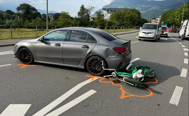 Mopedfahrer schwer verletzt ins Spital geflogen