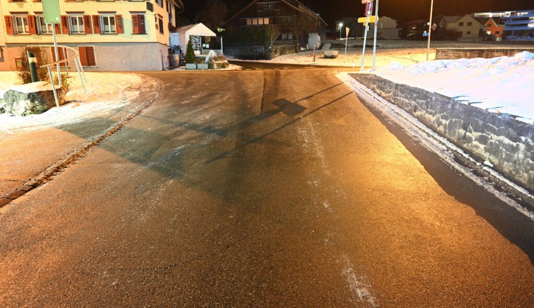  Beim Abbiegen erfasste der Autofahrer den Fussgänger. 