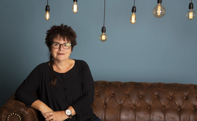 «Young Carern» eine Stimme geben: Neues Jugendbuch von Alice Gabathuler