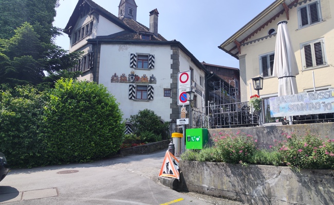 Verbesserung der Herzsicherheit: Erste-Hilfe-Notfallsysteme installiert