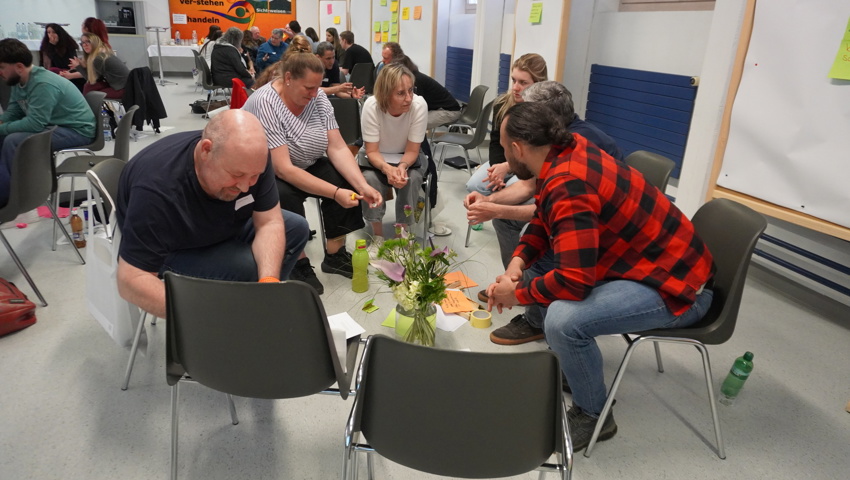 Im Mittelpunkt: Gemeinsam Ideen entwickeln und Strukturen reflektieren.