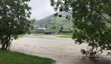 Kein ungewohnter Anblick im Toggenburg: Die Thur trat am Freitag über die Ufer