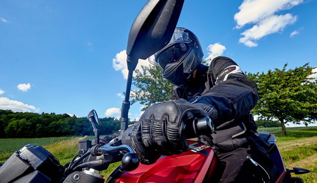 Doppelt so viele Teenager-Unfälle: Mindestalter 16 steht für Töffs auf der Kippe