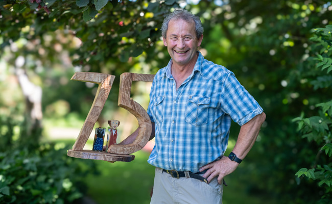 2000 Arbeitsstunden für die Jodlerpaare aus Holz