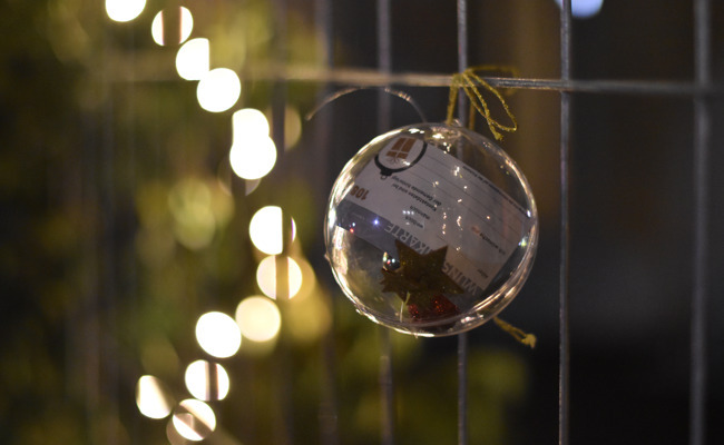 Wunschbaum sorgt für solidarische Adventsstimmung