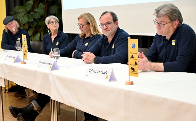 TCS: Thomas Schwendener wird Ehrenmitglied