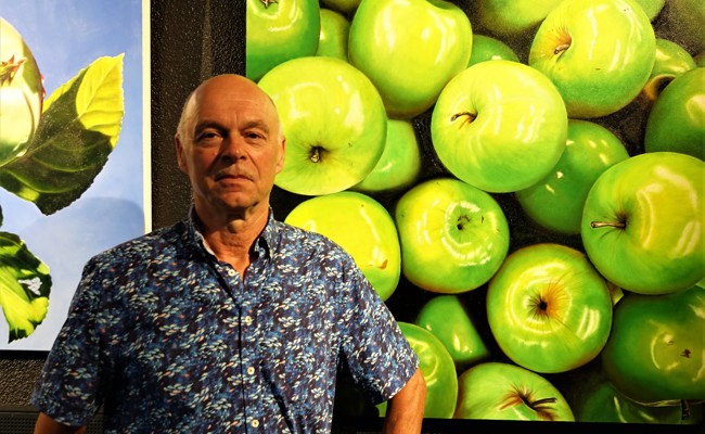 Heinz Eggenberger malt Ölbilder mit verblüffendem Fotoeffekt