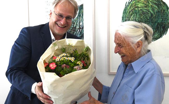 Rüstig und gesprächig: Wie sie 100 Jahre alt geworden ist