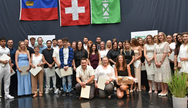 Weiterbildung als Meilenstein: Diplome als Lohn für grossen Einsatz erhalten