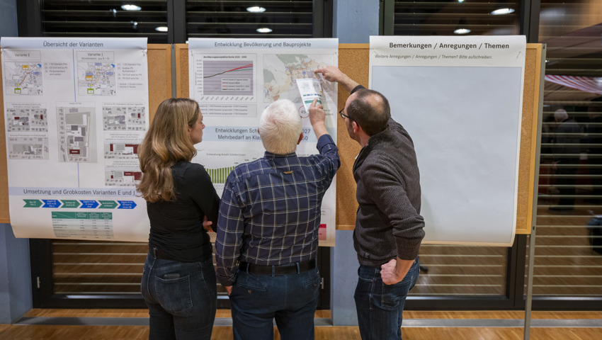 Interessierte am zweiten Stadtgespräch zur Schulraumplanung im November 2024