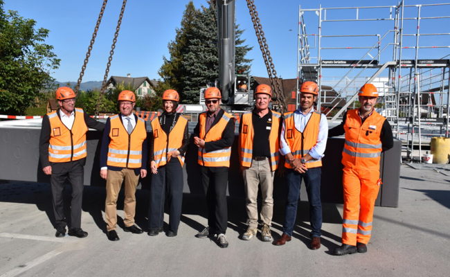 Mit dem symbolischen Spatenstich wurden die «Weichen für die Zukunft gestellt»