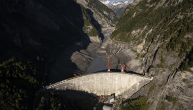 Wasser marsch! Der Stausee im Calfeisental wird wieder gefüllt