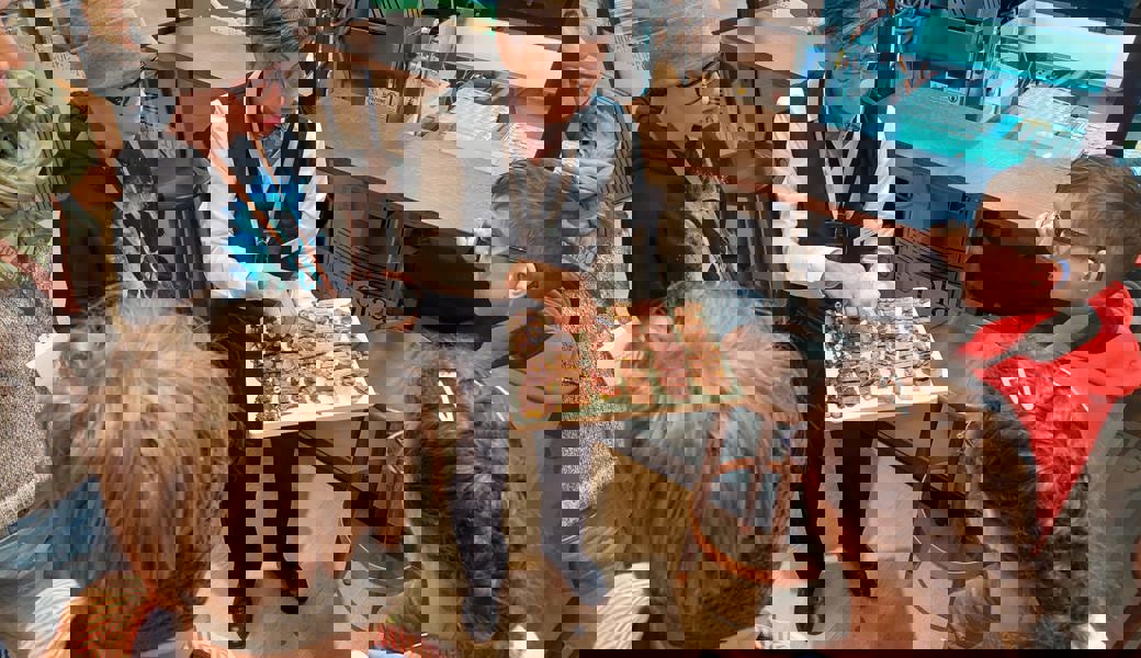 In der Manufaktur Läderach gab es viel zur Schokolade zu hören – aber auch zum Naschen. 