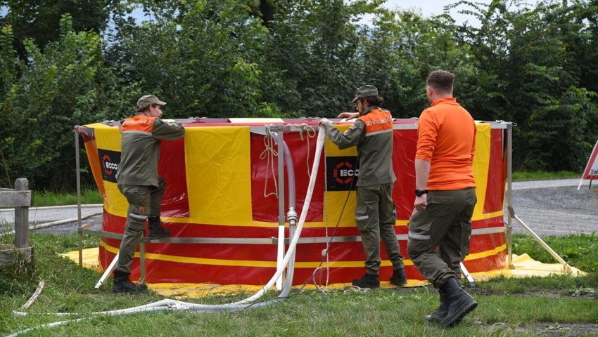  Aus dem Kanal wird das Wasser in ein Ausgleichsbecken gepumpt.