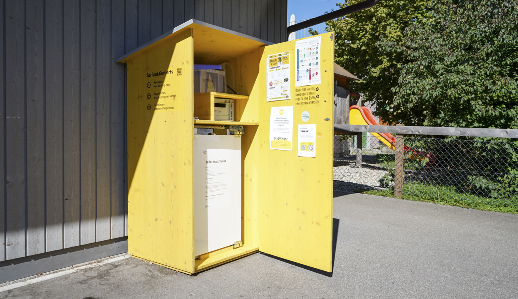 Wie dieser Kühlschrank in Grabs gegen Lebensmittelverschwendung hilft