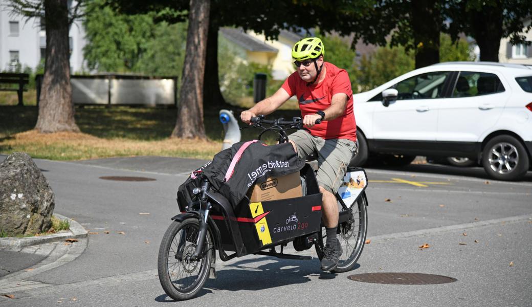 Die W&O-Redaktion hat das E-Cargobike im Rahmen der Sommeraktion der Stadt Buchs ausprobiert.