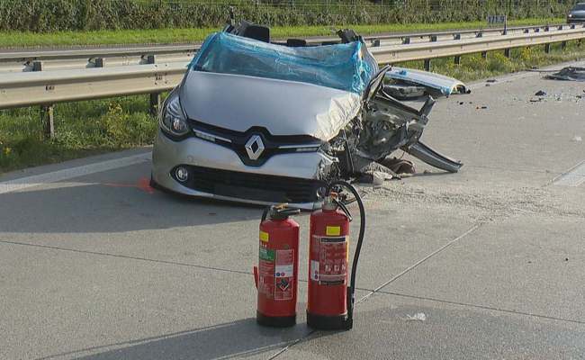Geisterfahrer auf der A13: 88-Jähriger wird bei Unfall schwer verletzt