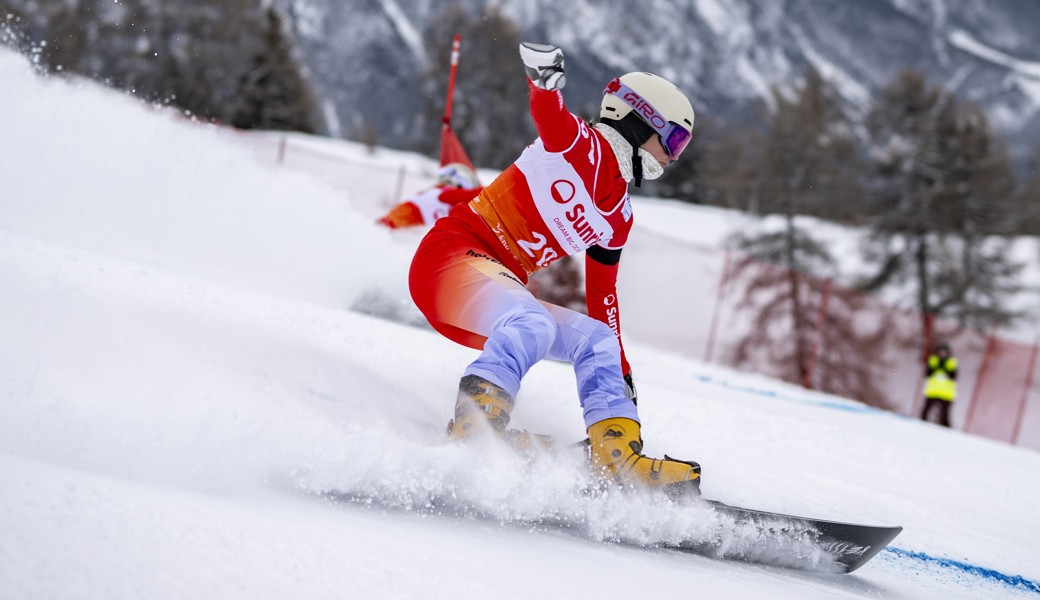 Fast perfekter Wettkampftag für Julie Zogg: Im Teamwettkampf fuhr die Wartauerin mit Dario Caviezel auf Platz zwei.